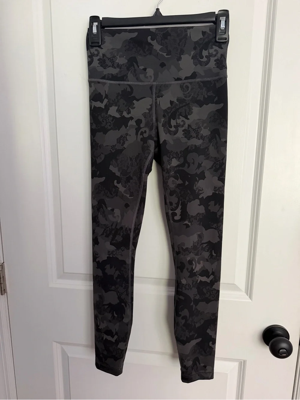 lululemon athletica Wunder Train Tight Heritage Lace